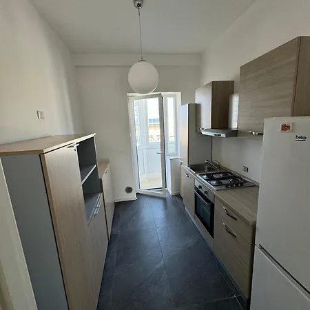 Garden Views アパート バーリ