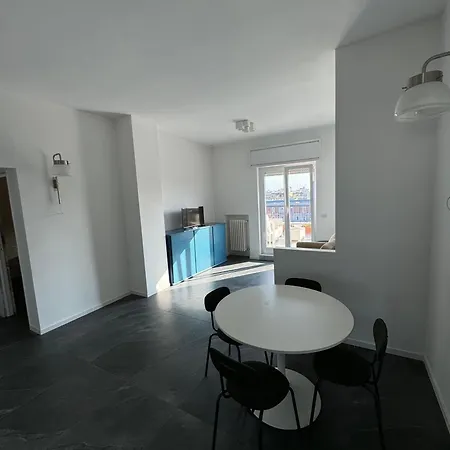 Garden Views アパート バーリ